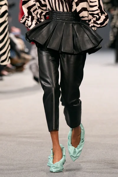 Look 101
